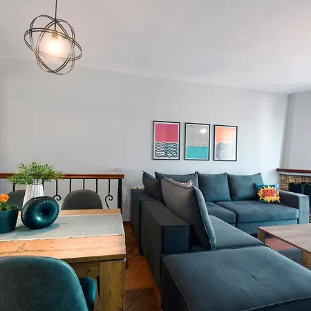 Our Happy Place Maisonette 펜션 *