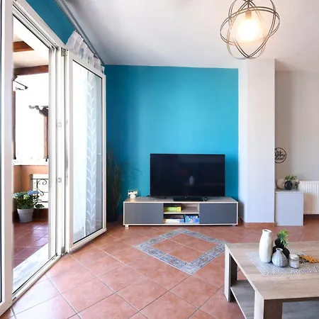 Our Happy Place Maisonette 펜션