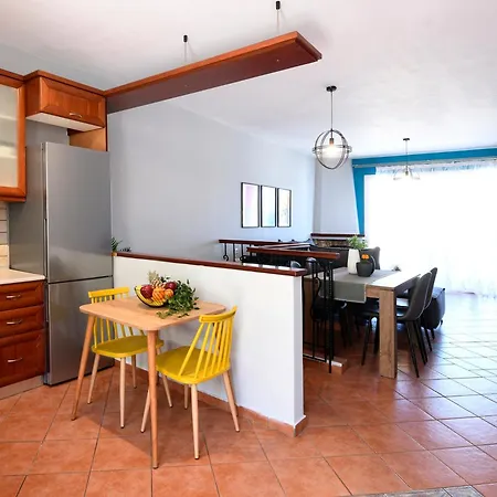 Holiday home Our Happy Place Maisonette *