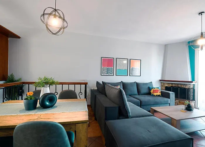 Our Happy Place Maisonette 펜션 *